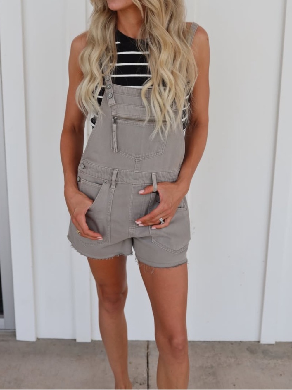 HIDDEN Short Denim Overalls - Women's Casual Shortalls